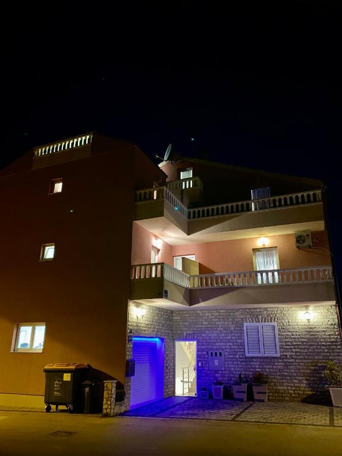 Zeljak Apartments Vodice Exterior foto
