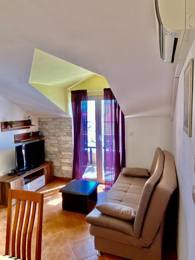 Zeljak Apartments Vodice Exterior foto