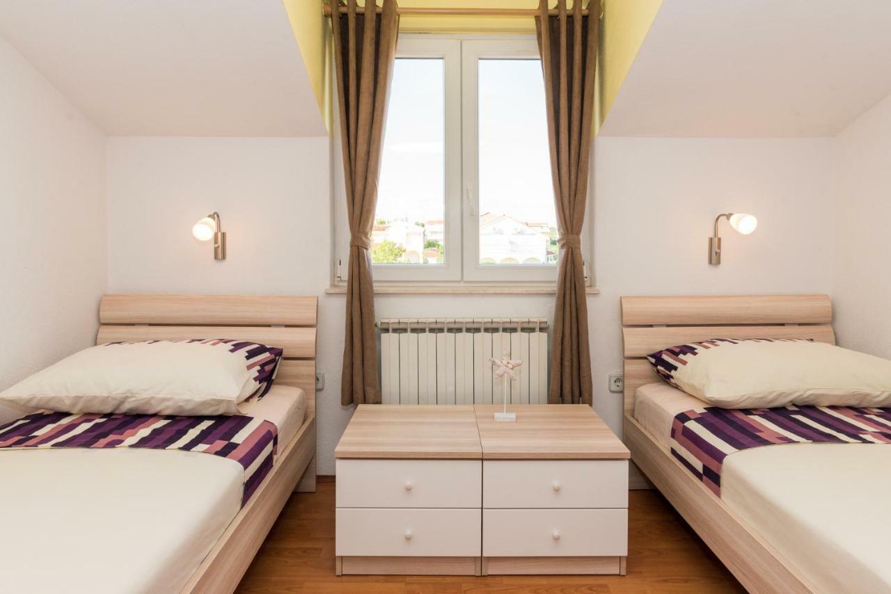 Zeljak Apartments Vodice Exterior foto